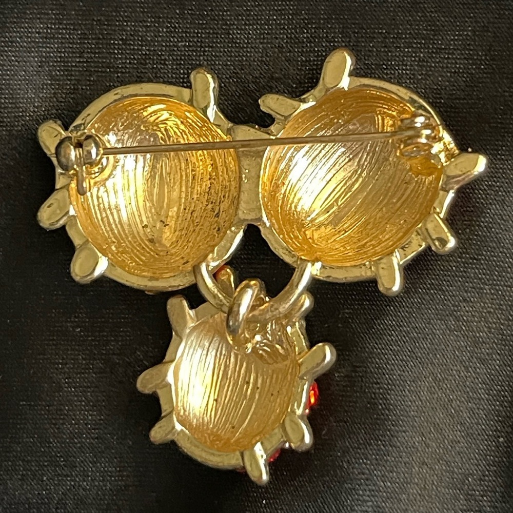 Vintage Gold Tone & Red & Black Enamel And Bejeweled Ladybug’s Trio Brooch - Picture 2 of 3
